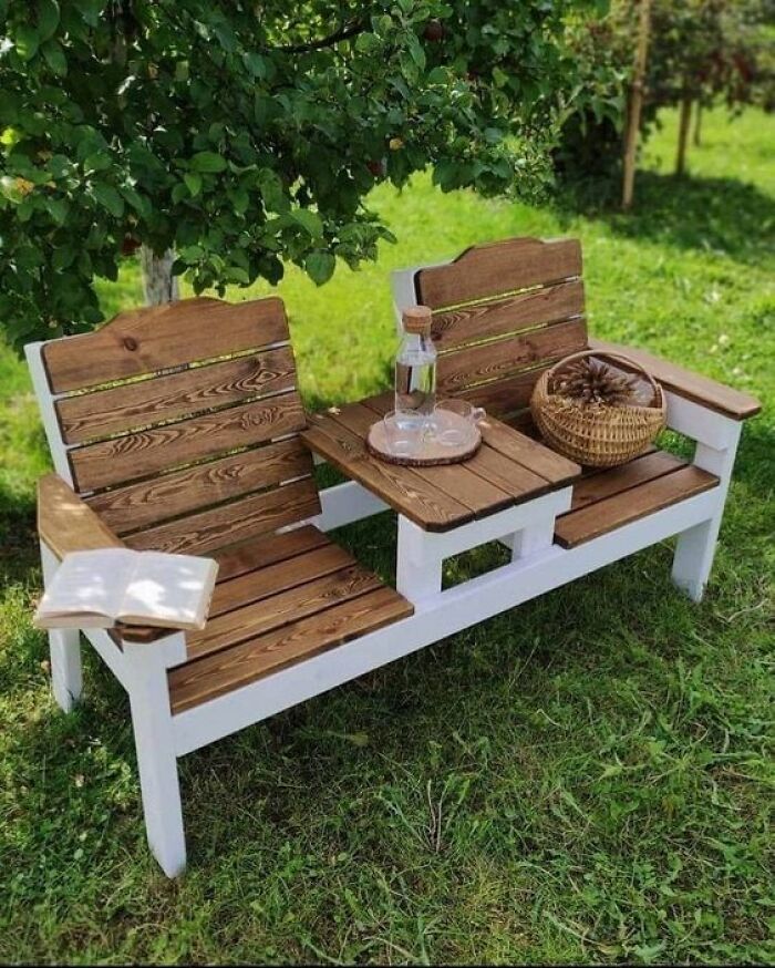 Outdoor Furnitures
